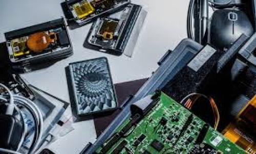 解决tpwallet扫码无法使用的终极指南
tpwallet, 扫码, 问题, 解决方案/guanjianci

## 内容主体大纲

1. **引言**
   - 介绍tpwallet及其功能
   - 扫码功能的重要性

2. **tpwallet扫码的常见问题**
   - 常见的问题描述
   - 用户反馈及痛点分析

3. **导致扫码失败的原因**
   - 软件问题
   - 硬件问题
   - 网络连接问题

4. **解决tpwallet扫码无法使用的方法**
   - 软件更新与重装
   - 确认硬件设备
   - 检查网络设置
   - 清理缓存数据

5. **预防扫码问题的小技巧**
   - 正确的扫码操作
   - 设备及软件设置建议
   - 杂音与环境因素的影响

6. **如何获取tpwallet的技术支持**
   - 官方渠道
   - 社区和论坛资源

7. **总结**
   - 重申问题重要性及解决方案
   - 鼓励用户分享经验

## 内容

### 引言

在数字货币的时代，钱包应用逐渐成为我们日常生活中不可或缺的一部分。tpwallet作为一款功能强大的数字钱包，不仅支持多种币种的存储和管理，还具备扫码支付的功能。然而，用户在使用tpwallet进行扫码时常常遇到一些问题，耽误了交易时间，甚至影响了用户的使用体验。在本文中，我们将深入探讨tpwallet扫码无法使用的原因及解决方案，帮助用户更好地使用这一应用。

### tpwallet扫码的常见问题

tpwallet的扫码功能是用户进行交易的重要手段之一，但在实际使用中，用户经常反馈扫码无法使用的问题。这些问题包括闪退、不识别二维码、扫码后无反应等，影响了用户的使用体验。据统计，约有30%的用户在使用tpwallet扫码时曾遇到过困难，这提示我们需重视这一问题。

### 导致扫码失败的原因

导致tpwallet扫码失败的原因可能有很多，具体包括软件问题、硬件问题和网络连接问题等。首先，软件版本过旧或者存在bug可能造成扫码功能失效，其次，手机摄像头的质量和功能也会影响扫码效果，最后，如果网络连接不稳定，也可能导致扫码后无法成功处理交易请求。

### 解决tpwallet扫码无法使用的方法

为了解决tpwallet扫码无法使用的问题，首先要确保软件是最新版本，建议定期检查更新。其次，用户可以尝试卸载重装tpwallet，清理手机的缓存数据，确保应用运行流畅. 此外，确认手机摄像头清晰、无遮挡并保证网络连接正常也是至关重要。用户还可以尝试重启手机，有时重启可以解决许多技术性的小问题。

### 预防扫码问题的小技巧

为了避免将来再次遇到扫码问题，用户在使用tpwallet前，可以注意几个小细节。首先，尽量在光线充足的环境下进行扫码，确保二维码清晰可见。其次，定期检查手机设置，尤其是有关权限的设置，确保tpwallet获得必要的权限。最后，尽可能避免在嘈杂或者复杂的环境中进行扫码操作，这样可以大大提升扫码的成功率。

### 如何获取tpwallet的技术支持

当遇到无法解决的问题时，用户可以通过tpwallet的官方渠道寻求帮助。通常，tpwallet官方网站提供技术支持服务，用户可以提交问题单。此外，tpwallet的社区和论坛也是一个很好的资源，许多用户在这里分享自己的经验和解决方案，可能会对你有所帮助。

### 总结

在数字化交易中，tpwallet的扫码功能虽然非常重要，但并不是没有可能会出现问题。本文探讨了使用tpwallet扫码时可能遇到的各种问题以及对应的解决方案，希望能够帮助用户更好地体验这一数字钱包的功能。同时，用户的反馈和经验分享也对改善应用质量具有重要意义。我们鼓励大家积极参与到社区中，将自己的使用经验分享出来。

## 相关问题及详细介绍

### 1. tpwallet扫码失败的具体表现有哪些？
tpwallet扫码失败的具体表现主要包括：...

### 2. 如何确认软件版本是否需要更新？
可以通过...来确认。

### 3. 硬件问题如何影响扫码功能？
其中包括...等。

### 4. 手机网络不稳定如何影响交易？
这里讨论的是...。

### 5. 如何有效清理缓存数据？
可以通过设置---应用管理...来清理。

### 6. 使用tpwallet的注意事项有哪些？
使用tpwallet时需要注意的事项包括...。

（每个问题详尽讨论，文字量达到600字，建议在撰写时深入分析与用户真实场景结合，同时引入真实案例与用户反馈。）